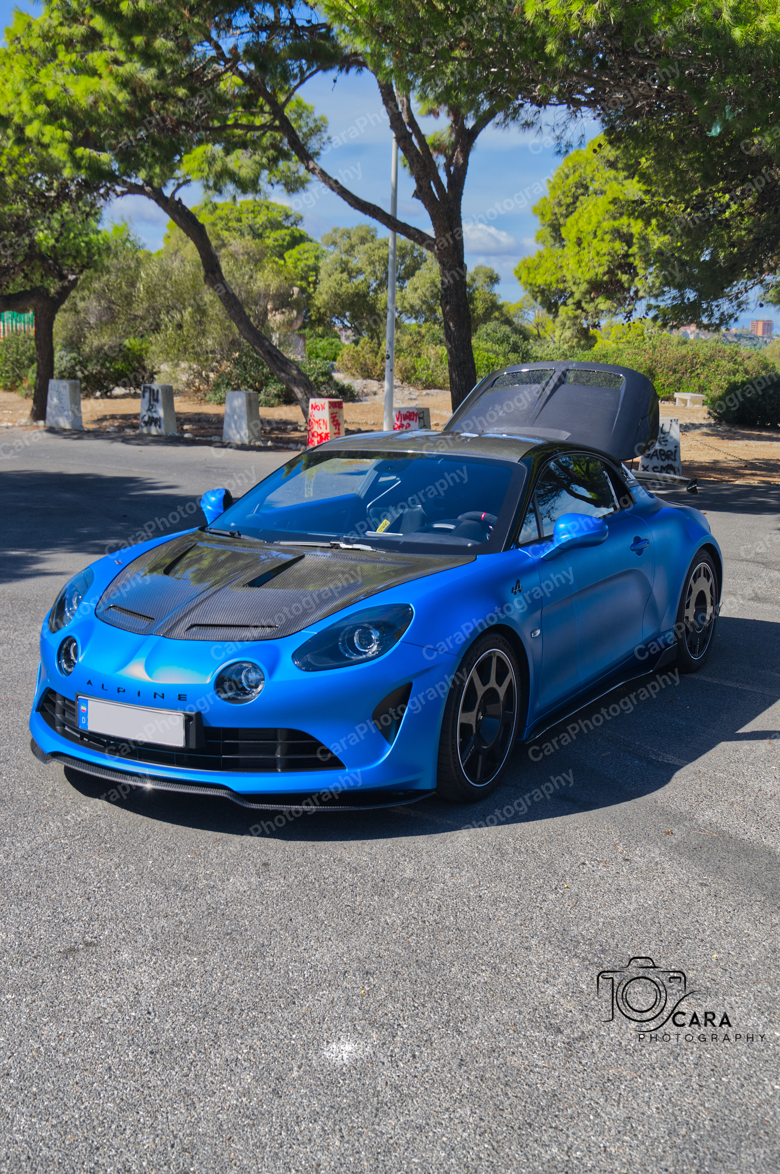 Alpine A110R 2022 — automotive photography