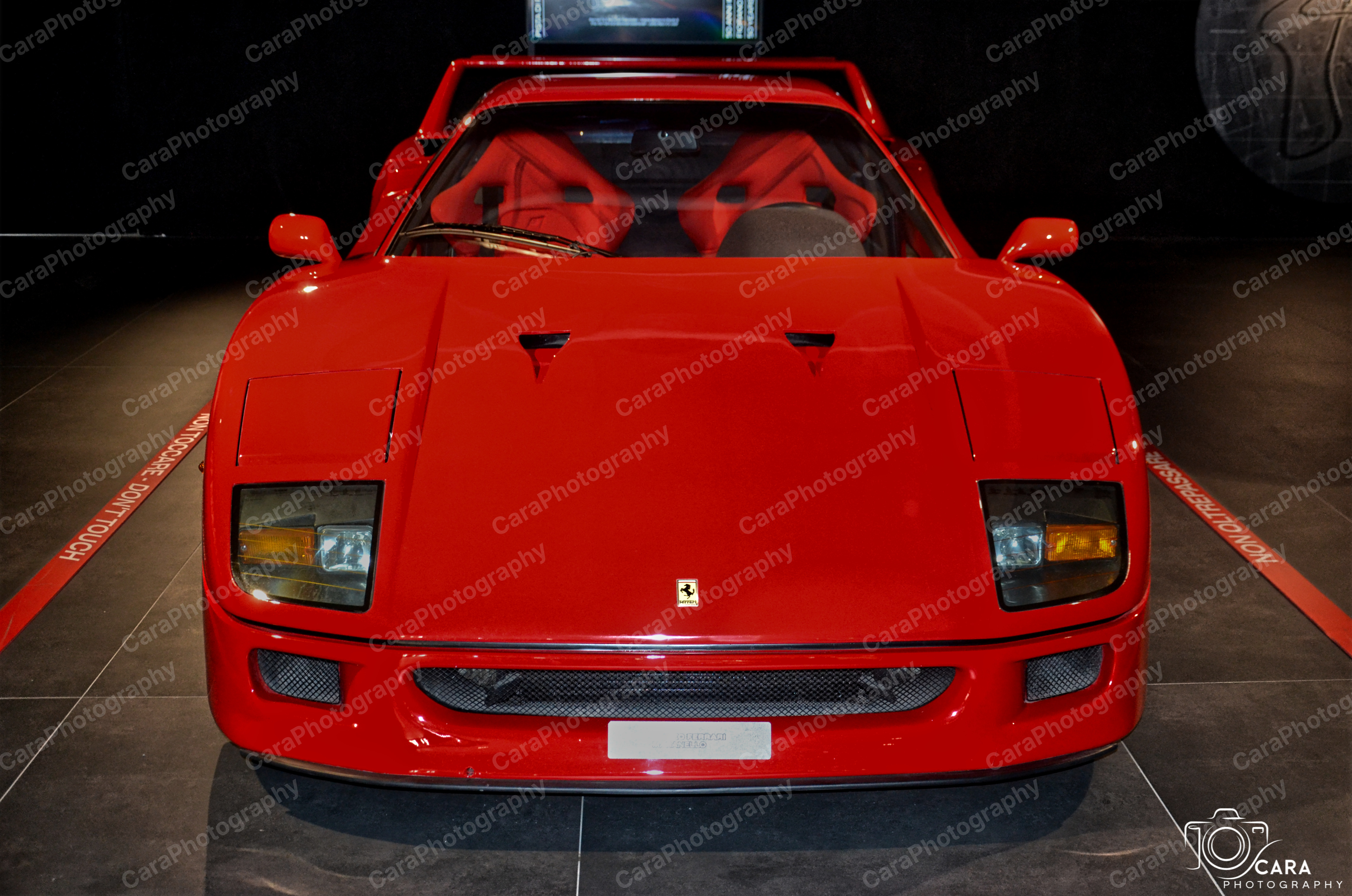 Ferrari F40 1987 — automotive photography