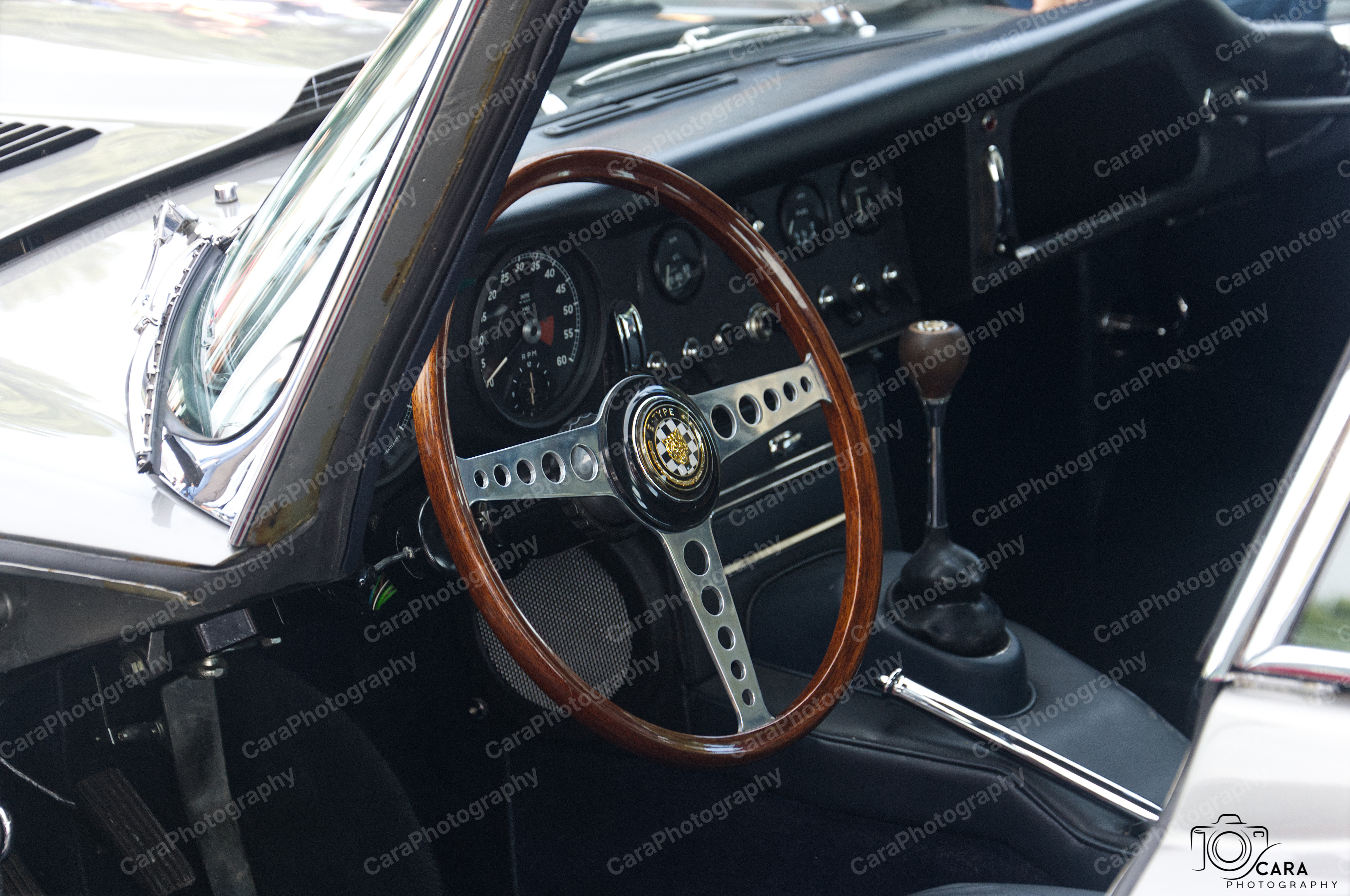 Jaguar E-Type 1961 — automotive photography