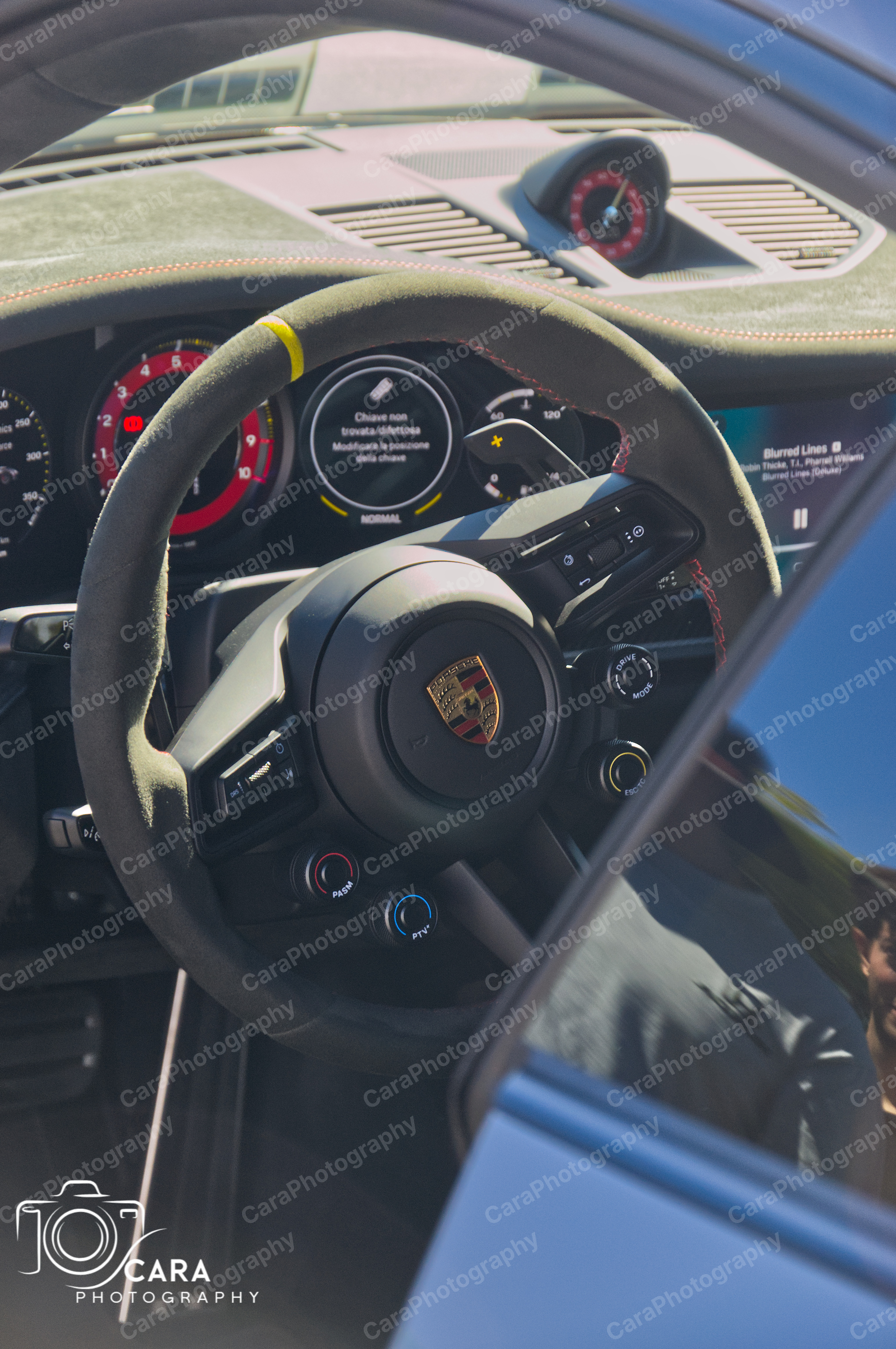 Porsche 911 GT3RS 2022 — automotive photography
