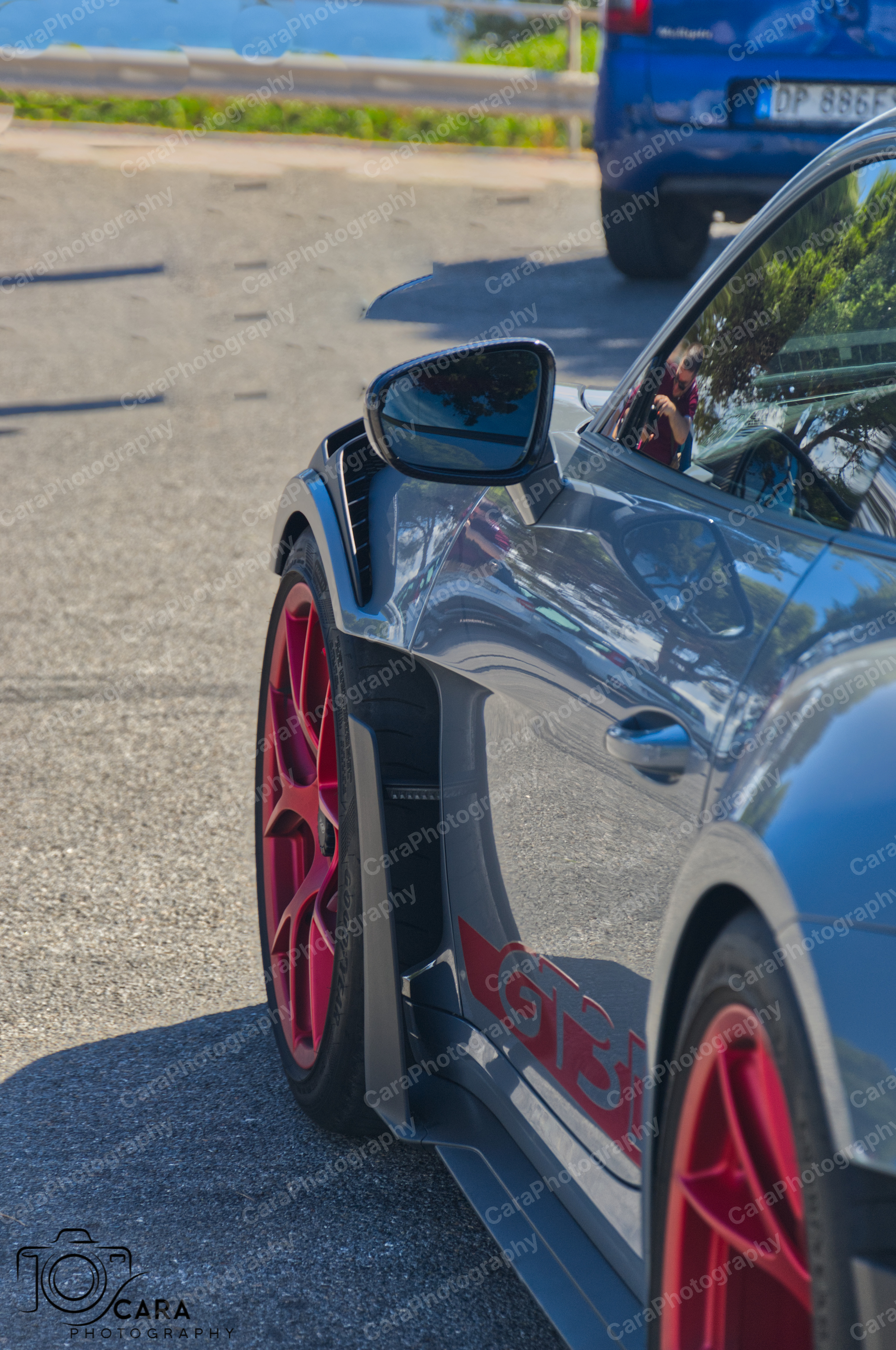Porsche 911 GT3RS 2022 — automotive photography