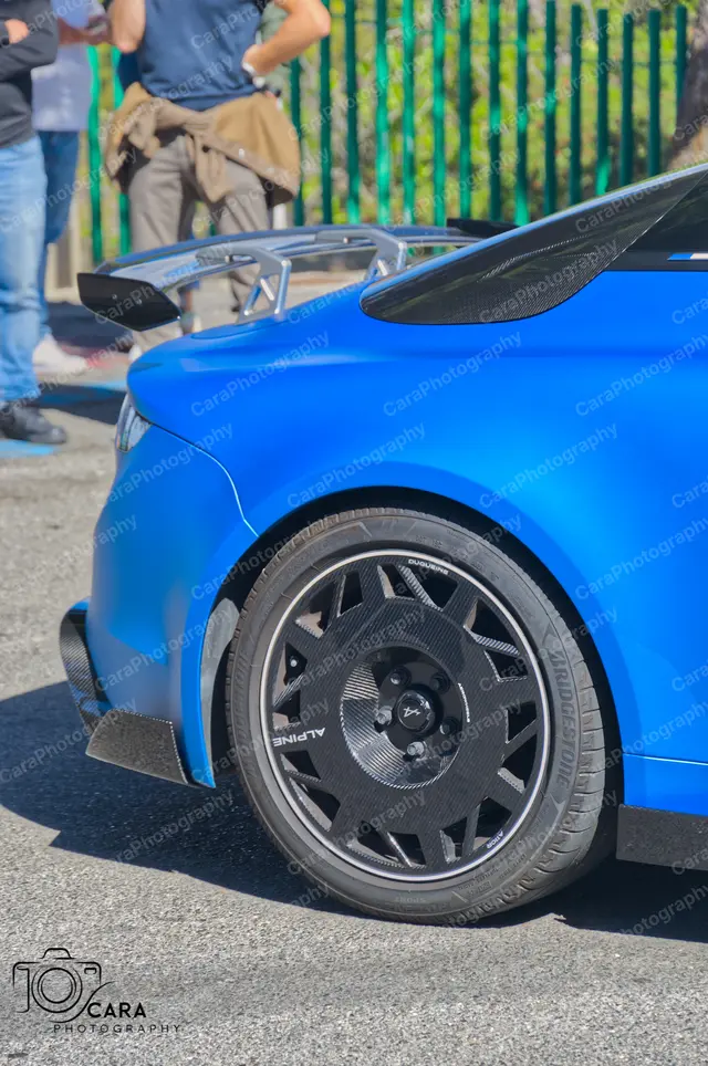 Alpine A110R 2022 — automotive photography