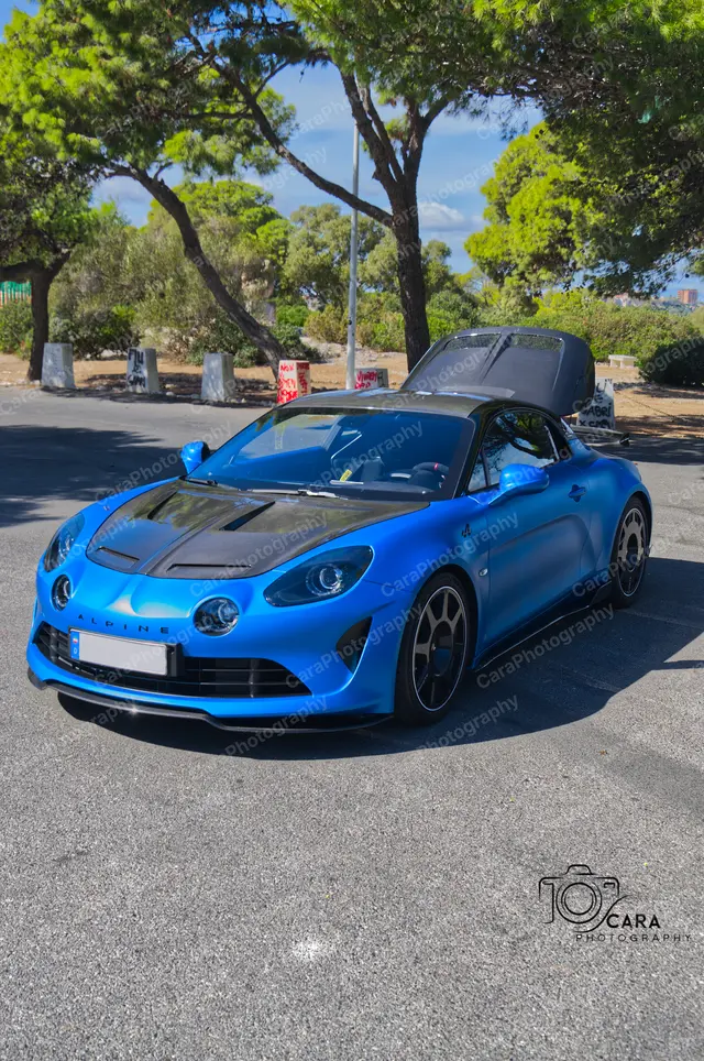 Alpine A110R 2022 — automotive photography