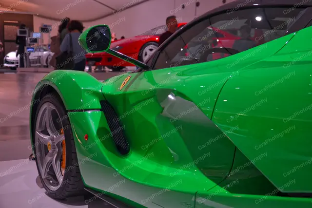 Ferrari LaFerrari 2013 — automotive photography