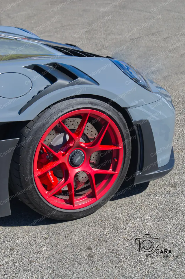 Porsche 911 GT3RS 2022 — automotive photography